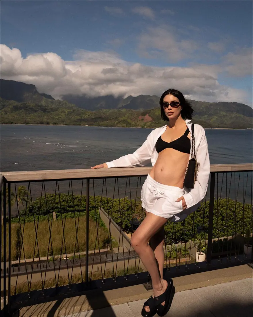 Yaz ruhunu yansıtan kombinler: Beyaz başrolde 9