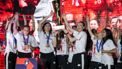 Galataport'ta şampiyonluk kutlaması |  Filenin Sultanları tarihi zaferi vatandaşlarla kutladı