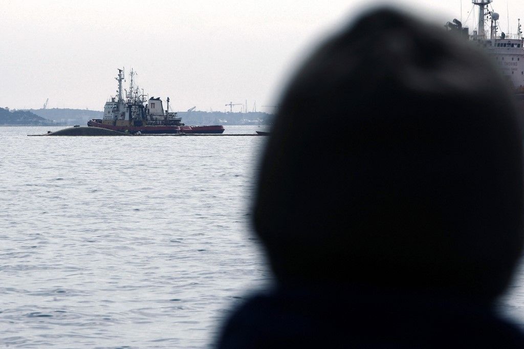 Yasak tanımayan rota: Dünyanın en büyük tanker filosunda petrol çatlağı