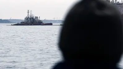 Yasak tanımayan rota: Dünyanın en büyük tanker filosunda petrol çatlağı