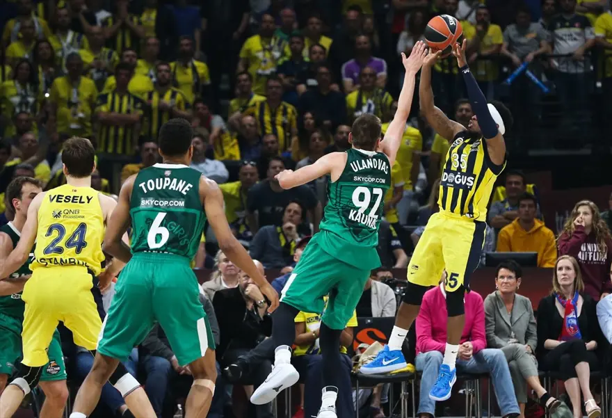 Fenerbahçe Doğuş finalde (Fenerbahçe Doğuş-Real Madrid) 36