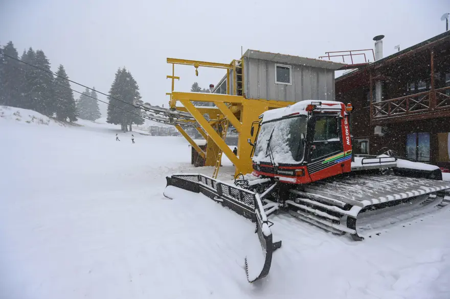 Uludağ'da kar kalınlığı 10 santimetreyi geçti 8 Uludağ'da kar kalınlığı 10 santimetreyi geçti 8