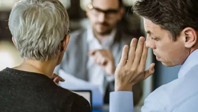 Erkekler de kadınlar kadar dedikodu yapar mı? Gerçek ortaya çıktı