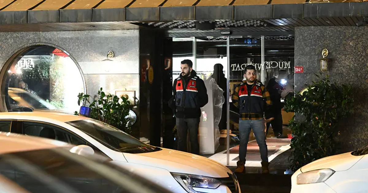 Ünlülere uyuşturucu soruşturmasında yeni etkin pişmanlıklar. Bebek Otel'in müdürü tahliye edildi