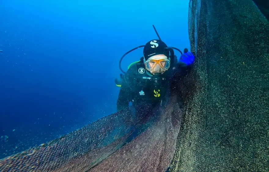 'Hayalet ağ' dalış turizmi için batırılan vapuru kapladı 12