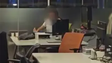 beIN Sports'ta panik: Oyuncak silahlı saldırgan gözaltında