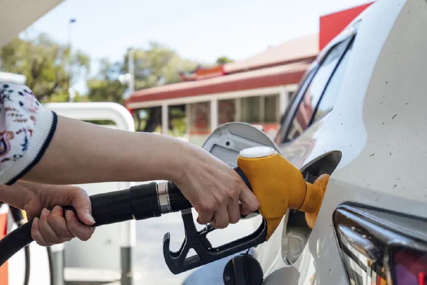 Benzin ve motorine fiyat artışı, işte yeni tarife Benzin ve motorine fiyat artışı, işte yeni tarife
