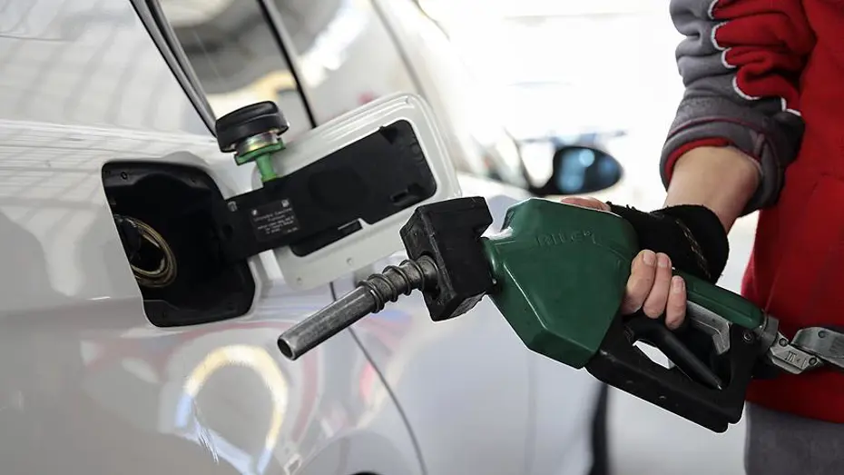 Avrupa'da akaryakıt krizi. Fransızlar ve Portekizliler ucuz akaryakıt için İspanya'ya geçiyor