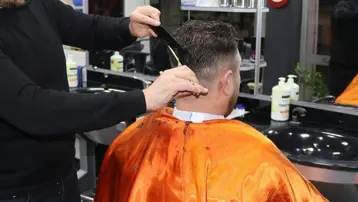 400 liralık tıraşa 7 bin 100 lira fatura. Berber dükkanı mühürlendi