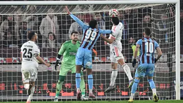 "Her şey var, kazanan yok" (15 Aralık 2025 spor manşetleri)