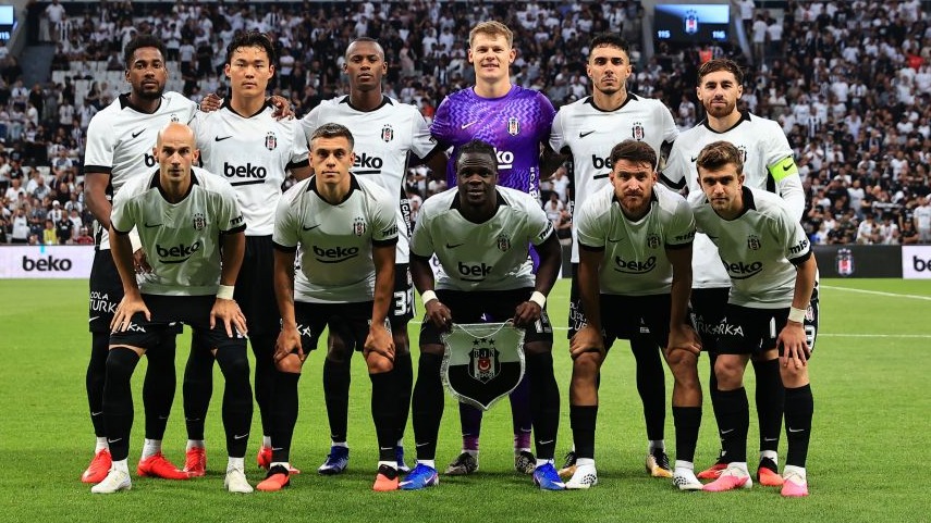 Beşiktaş'ta sakatlık şoku. Yeni transfer maça devam edemedi