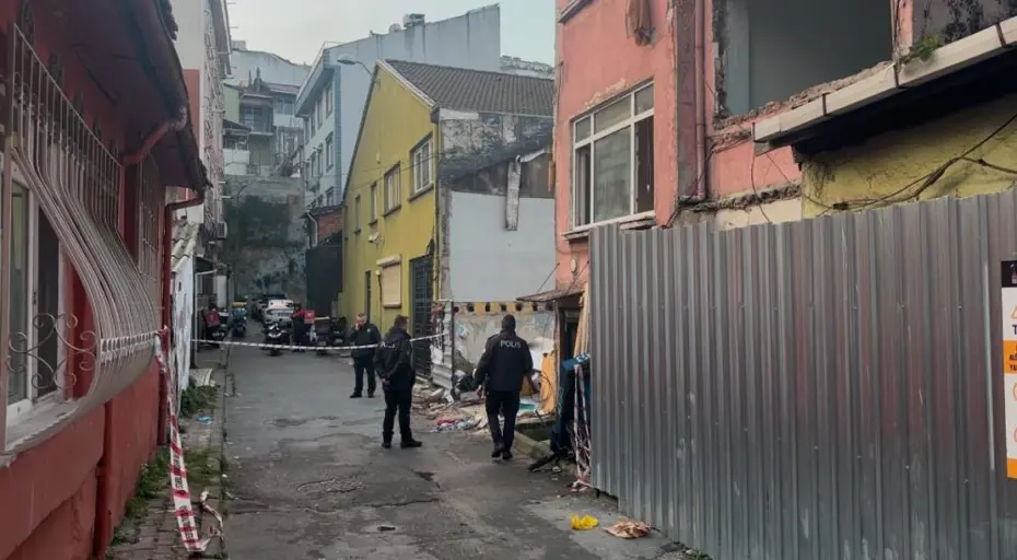 Beyoğlu'nda yangın faciası: 1 yaşındaki bebek yaşamını yitirdi