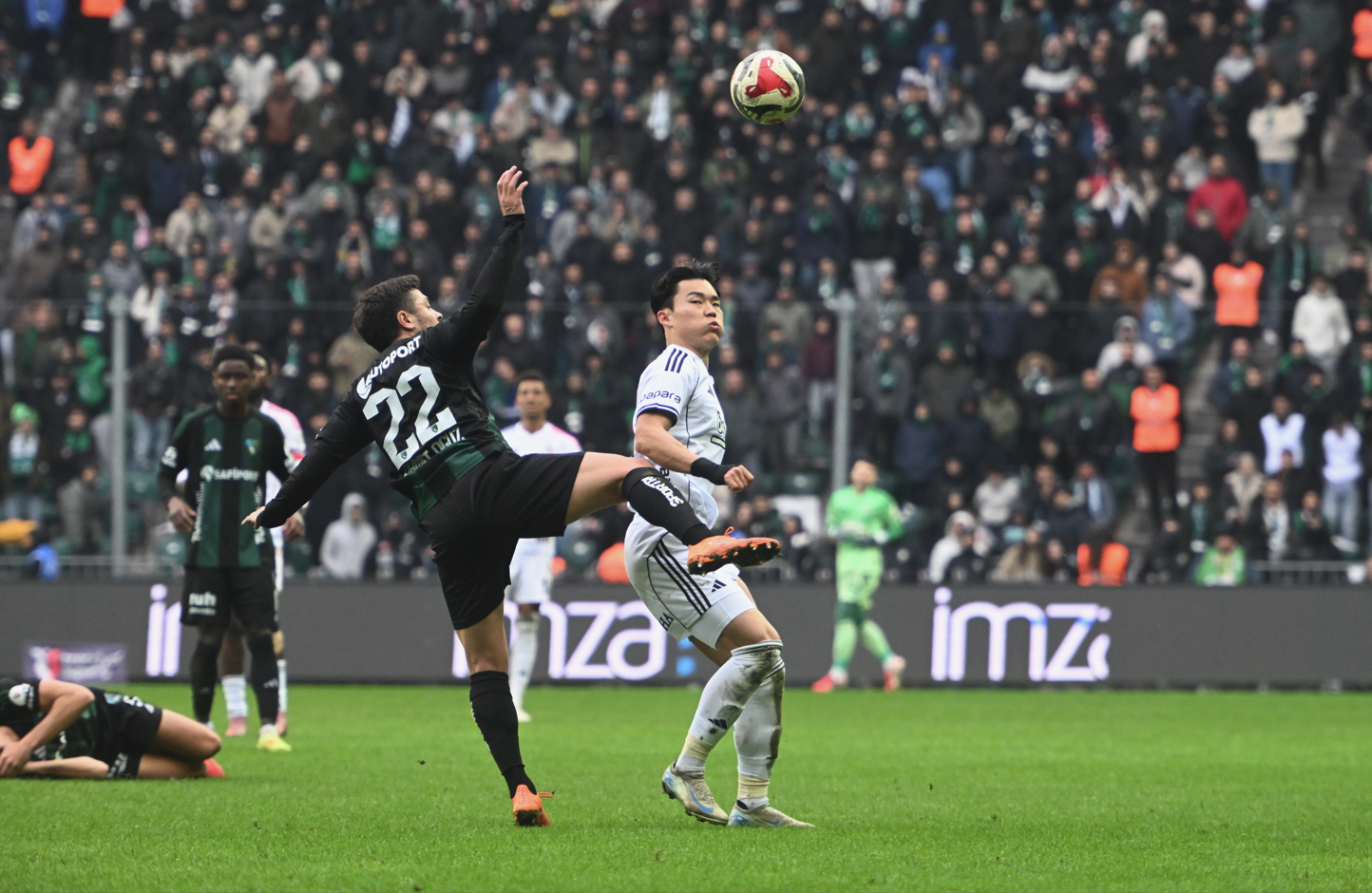 "Şampiyonluk yarışının anahtarını Beşiktaş verecek" Spor yazarları değerlendirdi