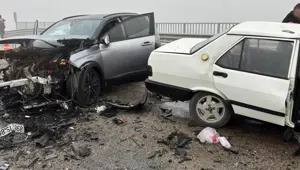 Çankırı'da otomobiller çarpıştı: 1 ölü, 2 yaralı Çankırı'da otomobiller çarpıştı: 1 ölü, 2 yaralı