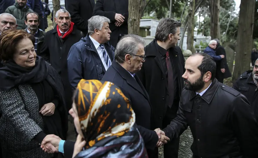 Yavuz Yılmaz son yolculuğuna uğurlandı 99 Yavuz Yılmaz son yolculuğuna uğurlandı 99