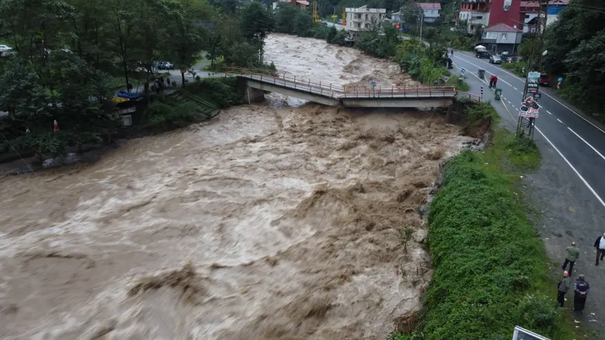 Rize'deki sel felaketinin faturası 1,2 milyar lira 4
