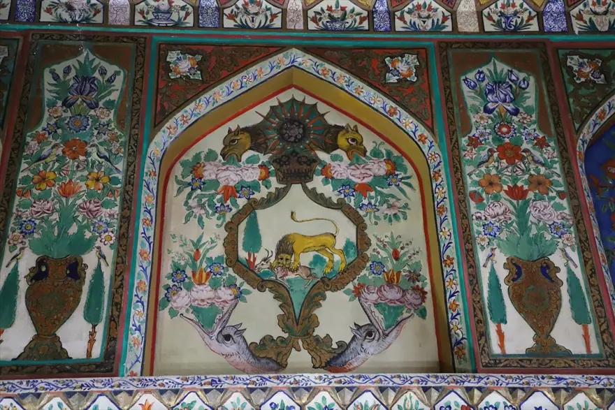 Azerbaycan'ın UNESCO Dünya Miras Listesi'ndeki Şeki Han Sarayı turist akınına uğruyor 21