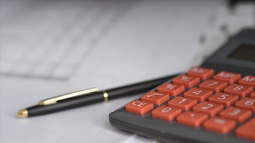 Resmi Gazete'de yayımlandı: 2025 ehliyet ücreti, pasaport harcı, IMEI kayıt ücreti belli oldu 