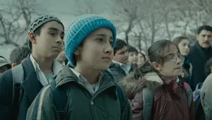 Mavi Bisiklet'te sinemaya gitmemiş çocuklar oynadı Mavi Bisiklet'te sinemaya gitmemiş çocuklar oynadı