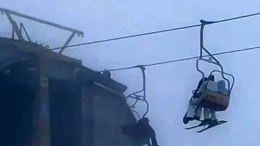 Uludağ'da panik | Telesiyejde asılı kaldı