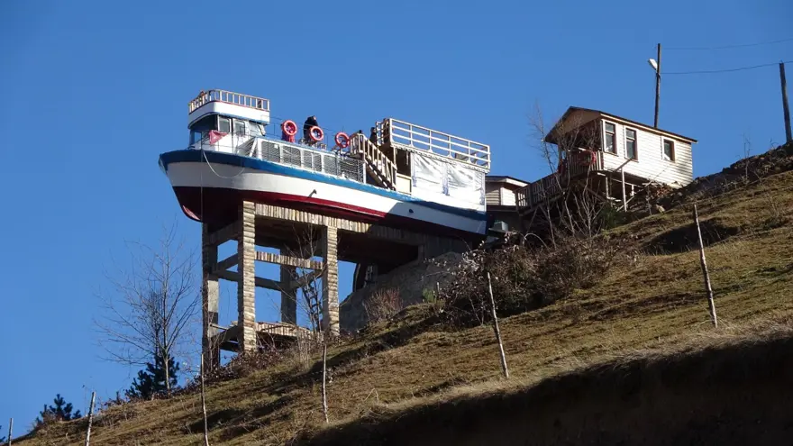 Bir zamanlar Boğaz teknesiydi (Karadenizli işi) 1