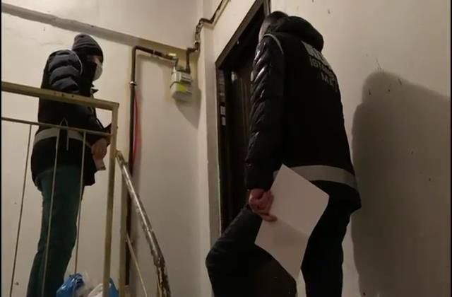 Kopya imzalarla senet düzenleyen dolandırıcılara operasyon: Şebeke lideri eski avukat çıktı