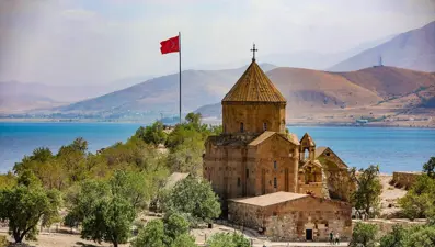 Akdamar Kilisesi'nde 9. ayin