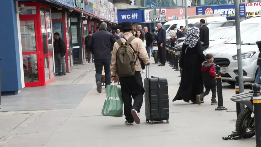 İstanbul Otogarı'nda bayram yoğunluğu 3 İstanbul Otogarı'nda bayram yoğunluğu 3