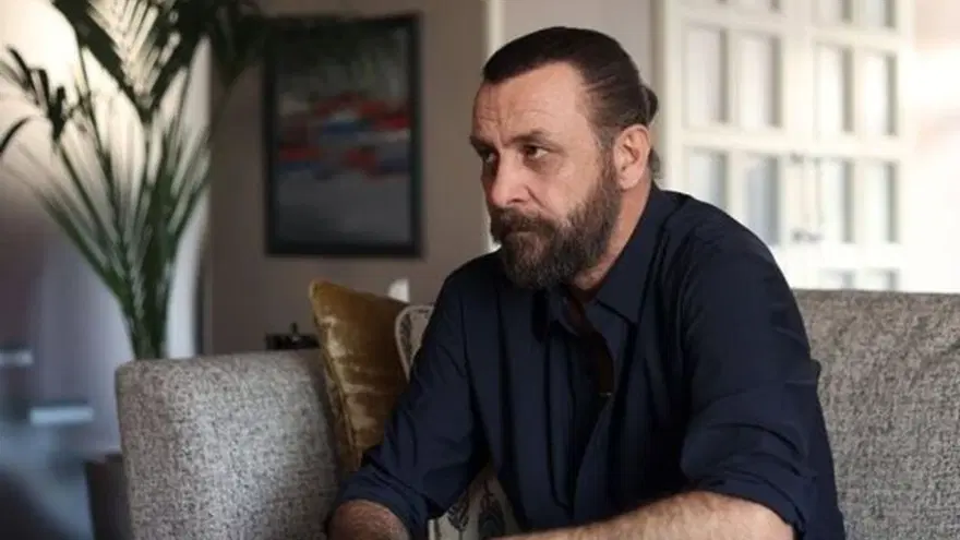 Nejat İşler, Zeki Demirkubuz'u övdü: Nuri Bilge beni öldürecek herhalde 4 Nejat İşler, Zeki Demirkubuz'u övdü: Nuri Bilge beni öldürecek herhalde 4