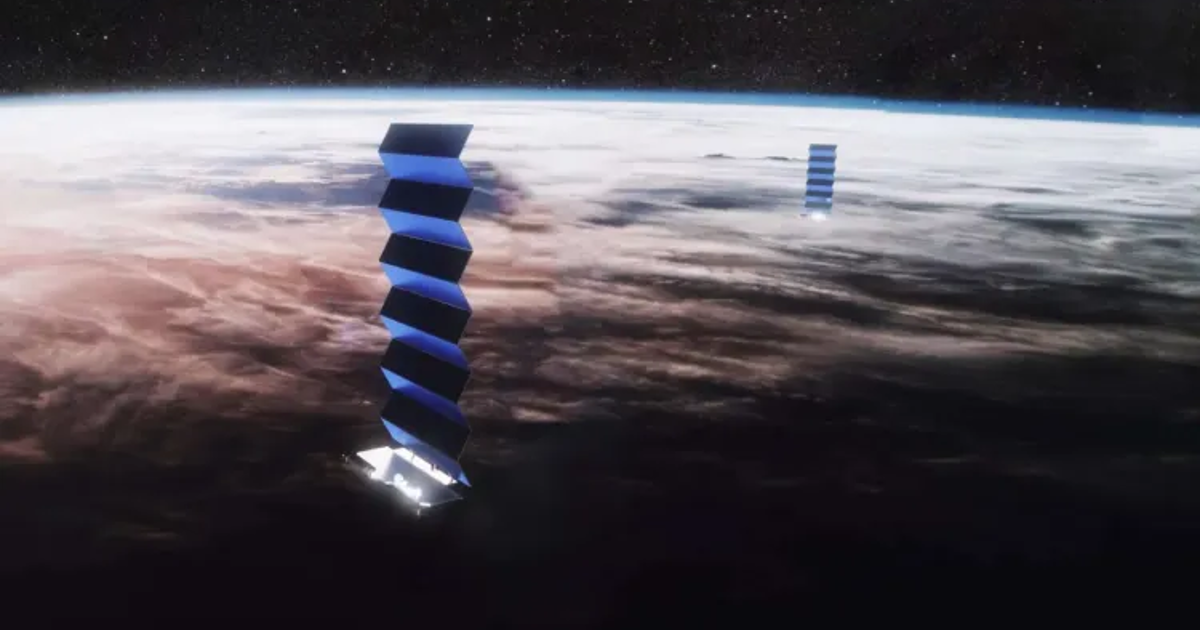 Önce patlama sonra çarpışma. SpaceX, Starlink uydularını indiriyor