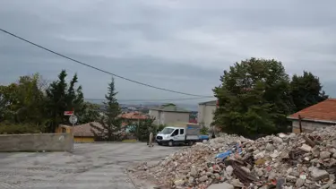Cami yıkımını protesto eden gruba polis müdahalesi