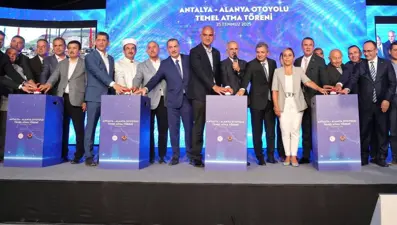 Antalya-Alanya Otoyolu: İki buçuk saat süren yol 36 dakikaya inecek