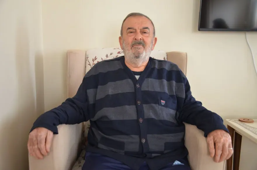 Depremde 8 dükkan ve 8 evini kaybetti: "Çocuklarım 5-6 saat enkazın altında kaldı" 