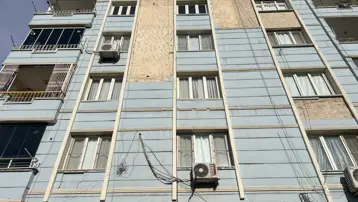Binadan dökülen beton parçaları hastanelik etti