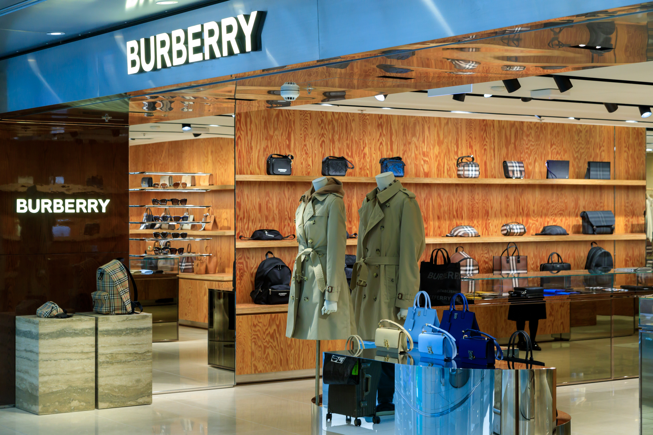Dünyaca ünlü marka nasıl toparlandı? Burberry'i kurtaran karar