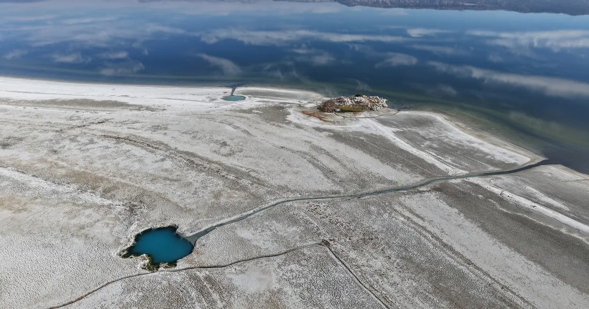 Kuraklığın fotoğrafı: Bu görünen gölün gözyaşı