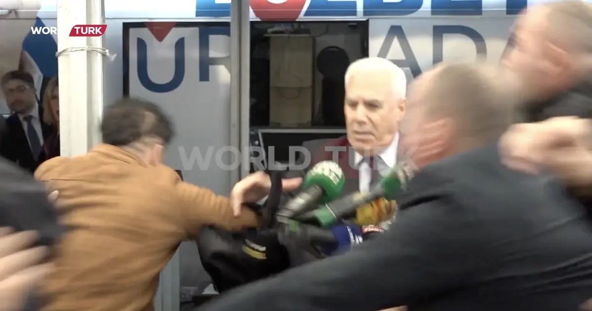 Bursa Büyükşehir Belediye Başkanı'na yumruklu saldırıda görüntüler ortaya çıktı