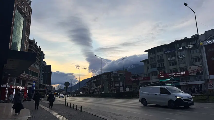 ULUDAĞ ETEKLERİNDE MERCEK BULUTU OLUŞTU 4