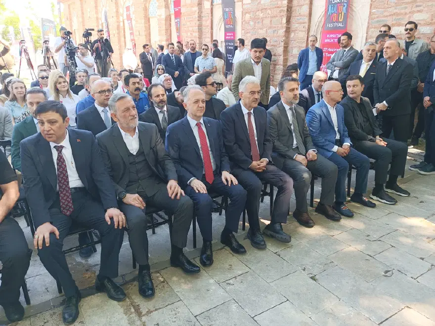 "BURSA MİRASI, BİRİKİMİYLE BU KÜLTÜR HAREKETİNE ÖZEL BİR RUH KATIYOR" 2