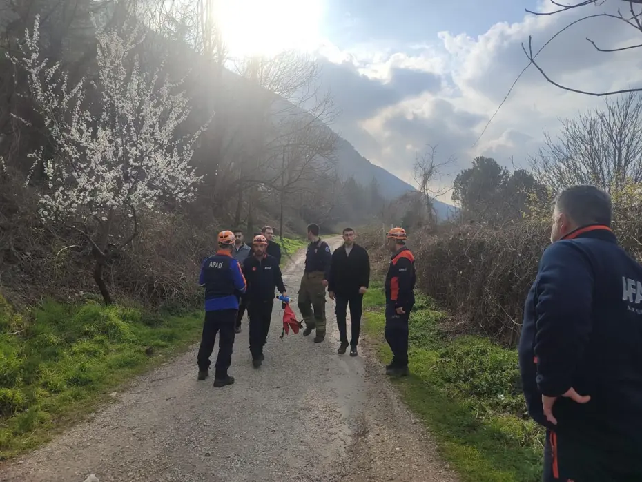 Bursa'da dağda mahsur kalanlar kurtarıldı