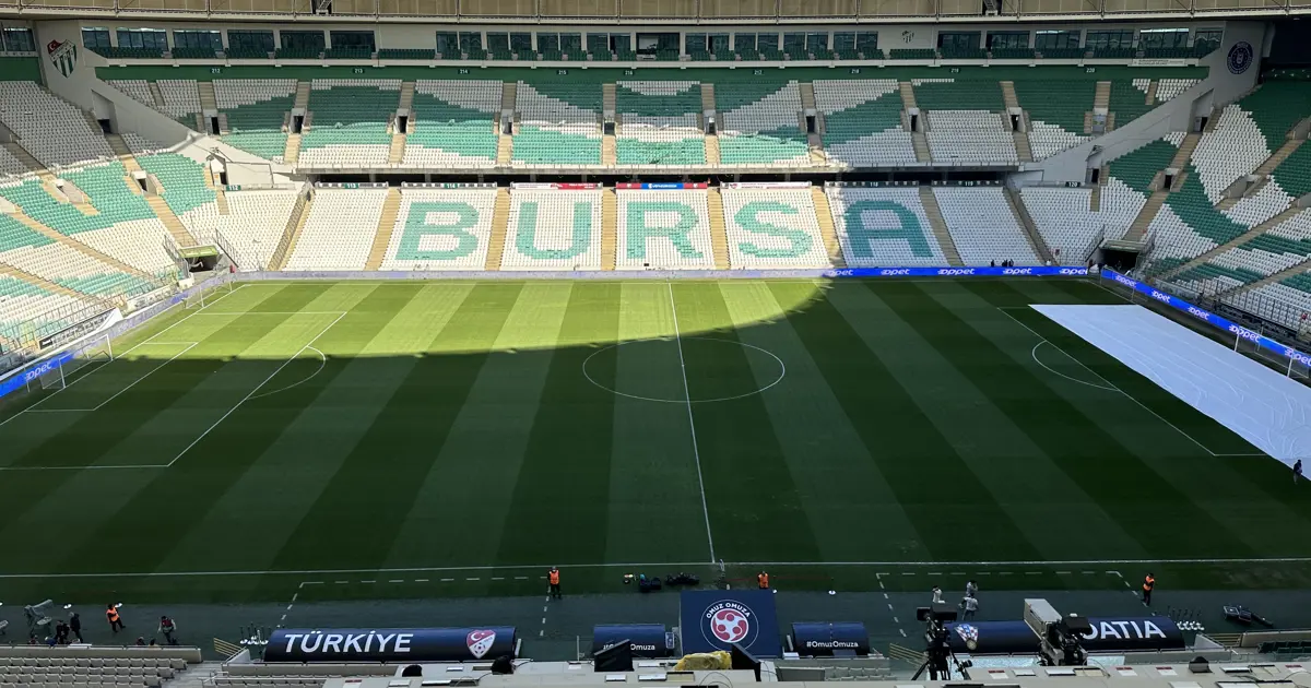 A Milli Futbol Takımı, 10. kez Bursa'da