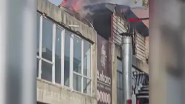 Bursa’da mobilya imalathanesinde yangın