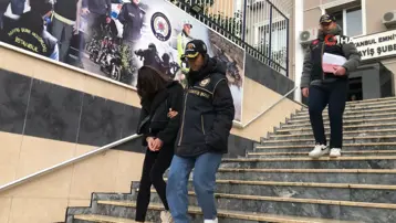 Yaşının üç katı suç kaydı var! Hırsızlık için çocuğunu kullanan anne son işinde yakalandı