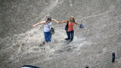 Sıcaklıklar birden düşecek, sağanak geliyor! (18 Mayıs 2022 hava durumu)