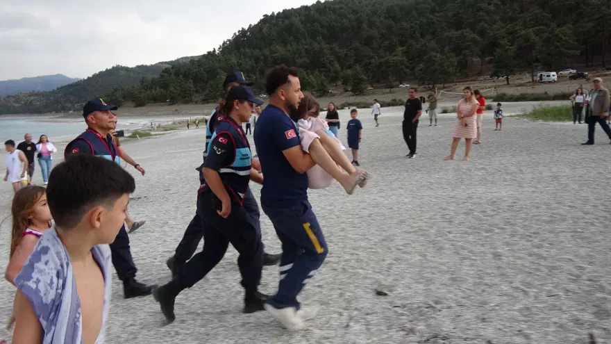 Salda Gölü'nde can pazarı 6