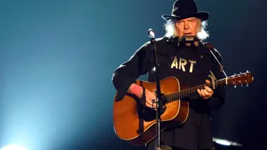 Neil Young'ın saklı tuttuğu albümü 45 yıl sonra çıkıyor