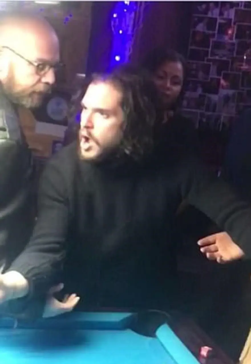 Rehabilitasyon merkezine yatan Kit Harington’ın (Jon Snow) ilk kez görüntüsü 7 Rehabilitasyon merkezine yatan Kit Harington’ın (Jon Snow) ilk kez görüntüsü 7