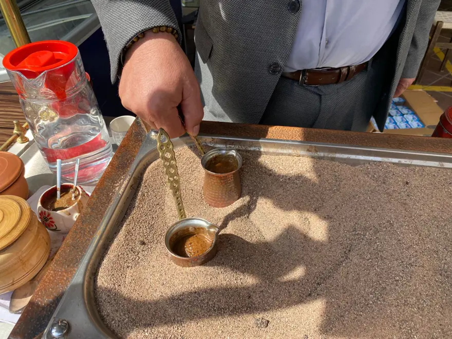 Osmanlı'dan günümüze uzanan lezzet: Bir kahve içen, ikinci fincanı da istiyor 3 Osmanlı'dan günümüze uzanan lezzet: Bir kahve içen, ikinci fincanı da istiyor 3