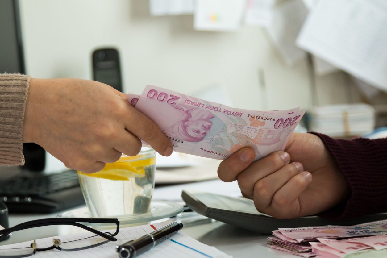 Çalışanların yemek ve yol ücreti artırıldı