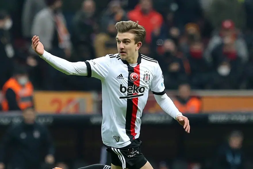 RIDVAN YILMAZ - EINTRACHT FRANKFURT 49